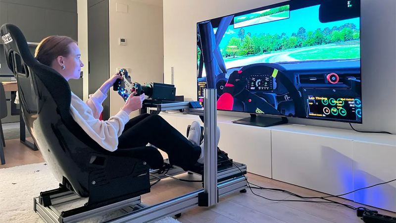 Тренажер для изучения трасс на базе Simagic