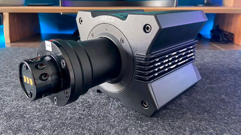 Обзор и сравнение рулевых баз MOZA R5, R9 и R12 Обзор и сравнение рулевых баз MOZA R5, R9 и R12