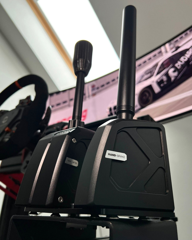 Идеальная сборка для тренировок: Simucube 2 Pro, Takho GT-21, ActivePedal, D-Box и Trak Racer TR160